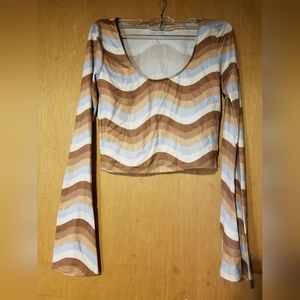 Social Tourist crop long sleeve